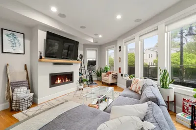 275 Old Colony Ave #2