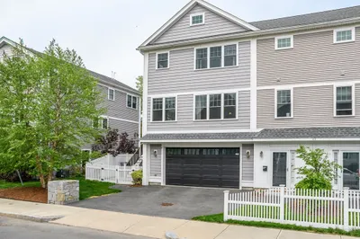 43 Hall St #1 1