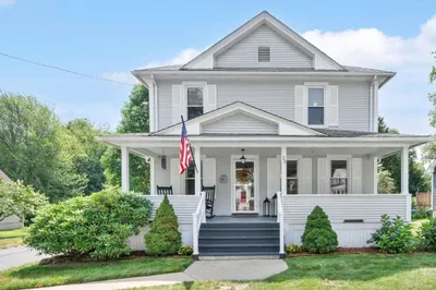 23 Brook St