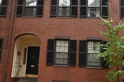 48 Fayette St 1