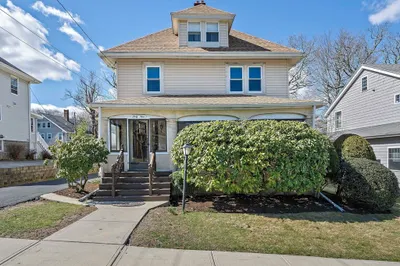 69 Monroe Rd