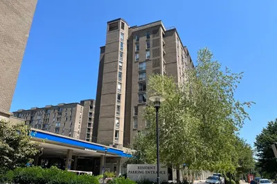 33 Pond Ave #422