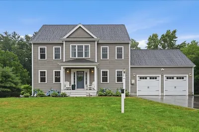 2 Bourne Dr