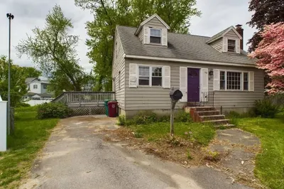 41 Karen St