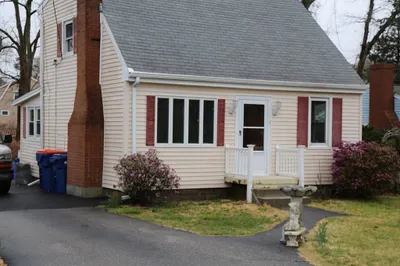 15 Ivy St #1 1