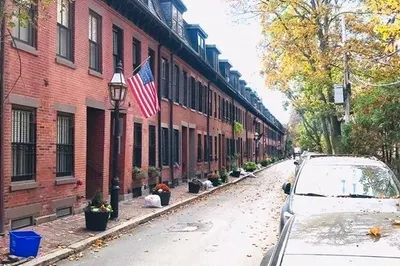 2 Lawrence St 1