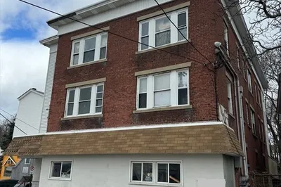 8-12 Nichols St