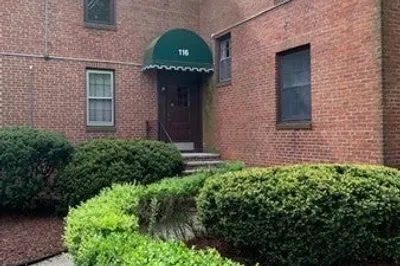116 Floral St #4 1