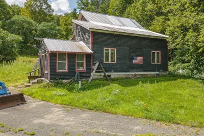 364 Jacksonville Rd 1