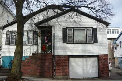 190 Chester Ave 1