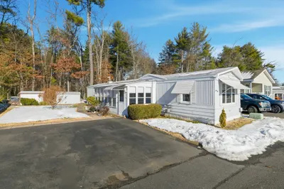 42 Warfield Dr