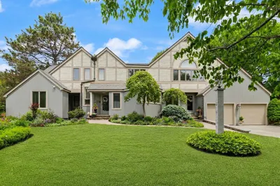 9 Perkins Lane 1