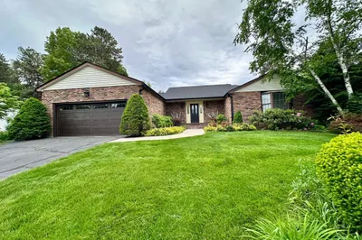 608 Pinewood Dr 1