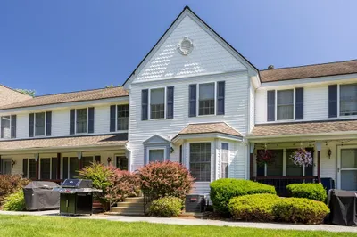 78 Lochmere Lane #415