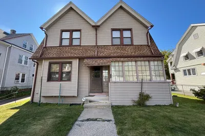 88 Dunmoreland St