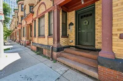 28 Edgerly Rd #2 1