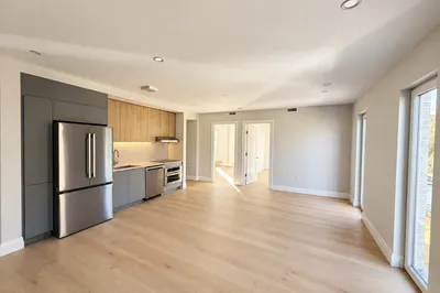 27 Kenilworth St #4 1