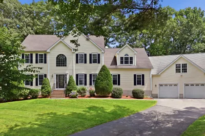 8 Karen Ln 1