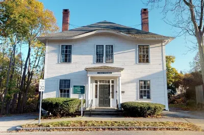 3 Great Pond Rd