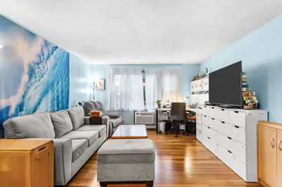 51 Warren St #1-1