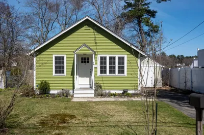46 W Shore Rd 1