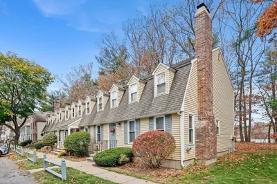 272 Wellman Avenue #272 1