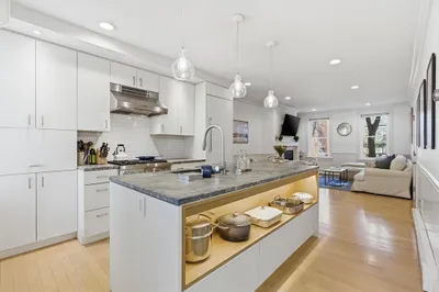 5 Auburn St #1