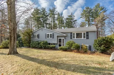 27 Crestwood Drive 1