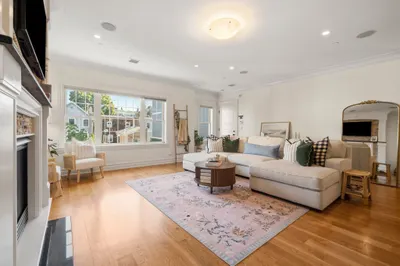 161 Tudor St #1 1