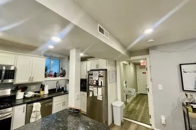 18 Atlantic St #1