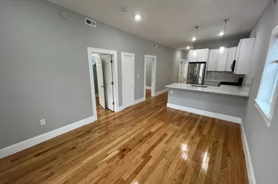 15 Harold St #3