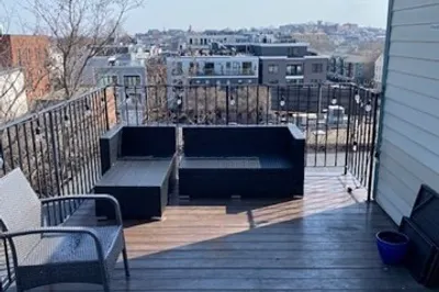 122 W Broadway #6