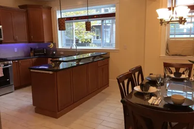 45 Mansfield St #1