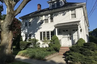131 Highland Ave #1