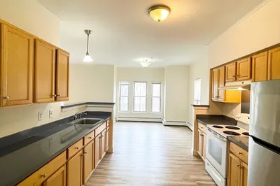 12 Humphreys Pl #8 1