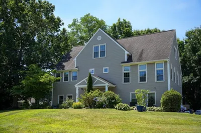 54 Erica Dr 1