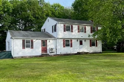 8 Clover Hill Drive