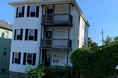 11 Diamond St 1