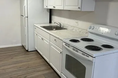 5 Adams St #2B