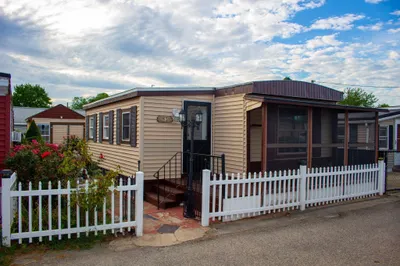 3030 Cranberry Highway #3 1