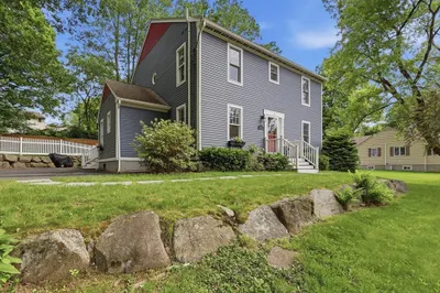 28 Modoc Street 1