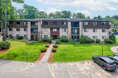 2 Greenbriar Dr #205 1