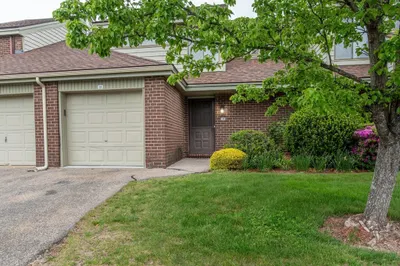 35 Elderwood Drive #35