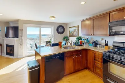 205 Onset Ave #402 1
