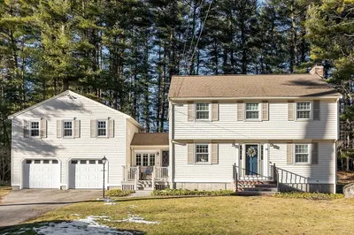 36 Stag Dr