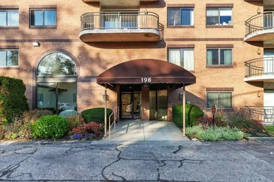 198 Locust Street #1-105