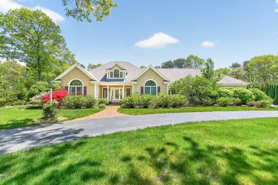 382 Falmouth Woods Rd 1