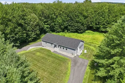 85 Waid Rd 1