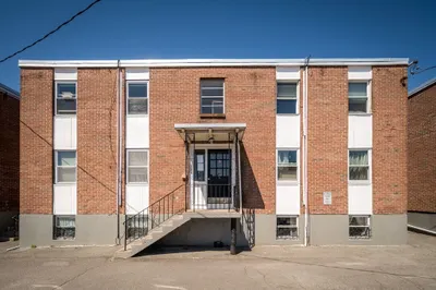 8 Avon St #8