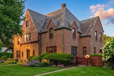 6 Stanford St 1